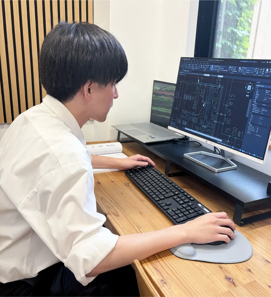 施工図の仕事に向き合う社員